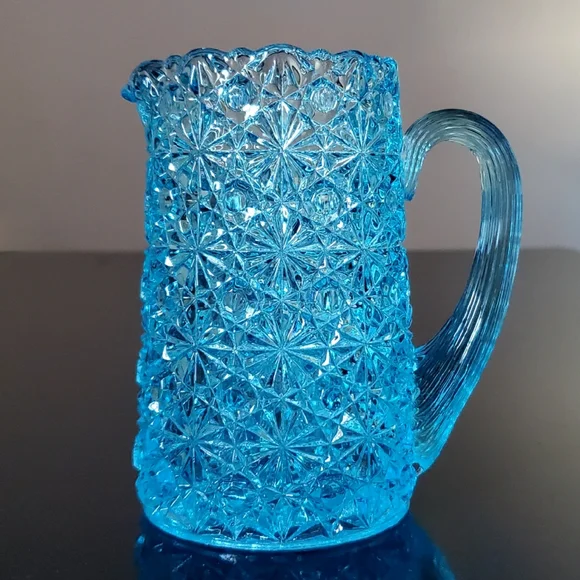 Vntg Fenton Daisy and Button Bright Aqua Blue Glass 5" Pitcher - Picture 4 of 14